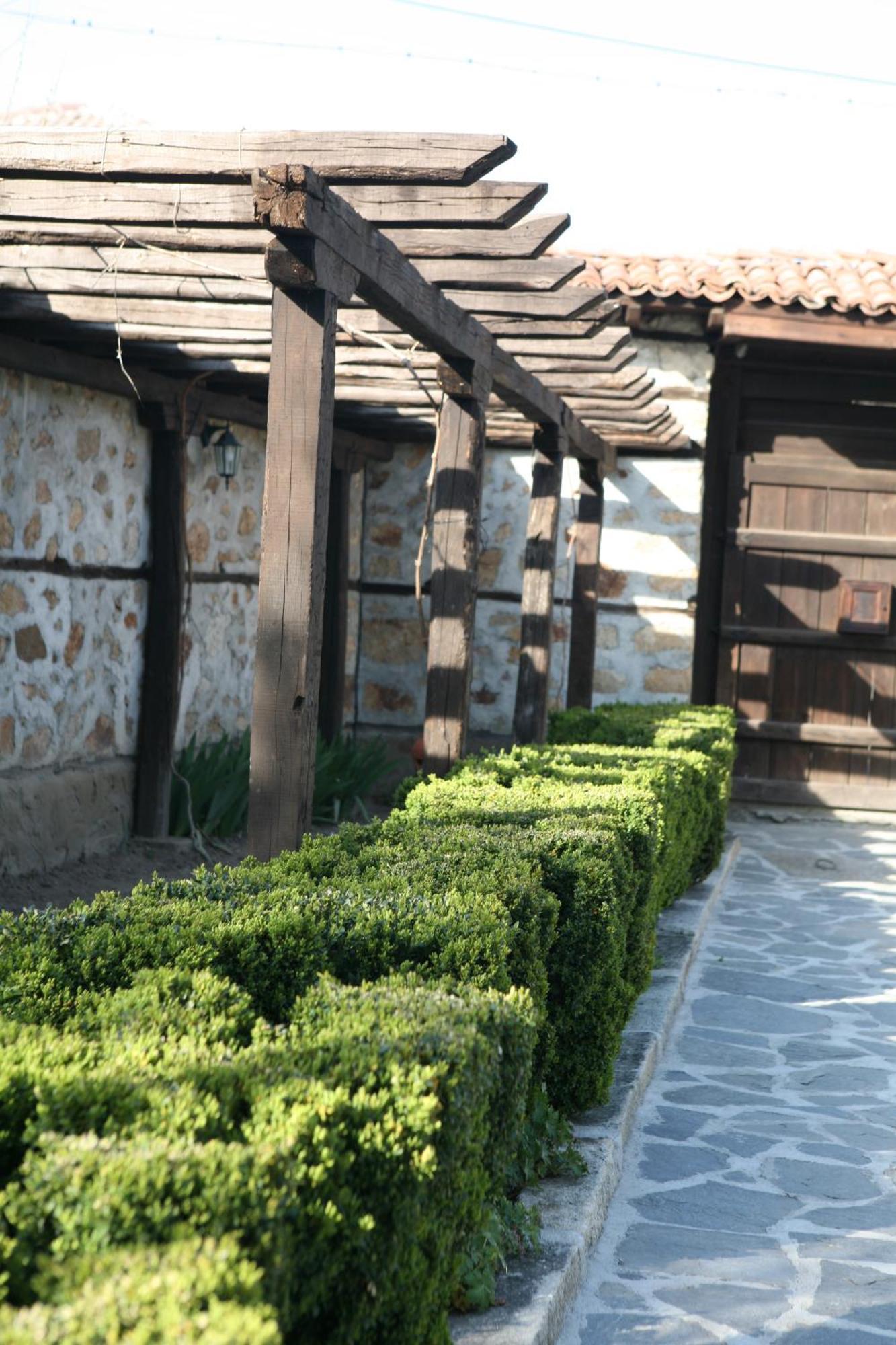 Djudjeva Kyshta Hotel Panagyurishte Bagian luar foto