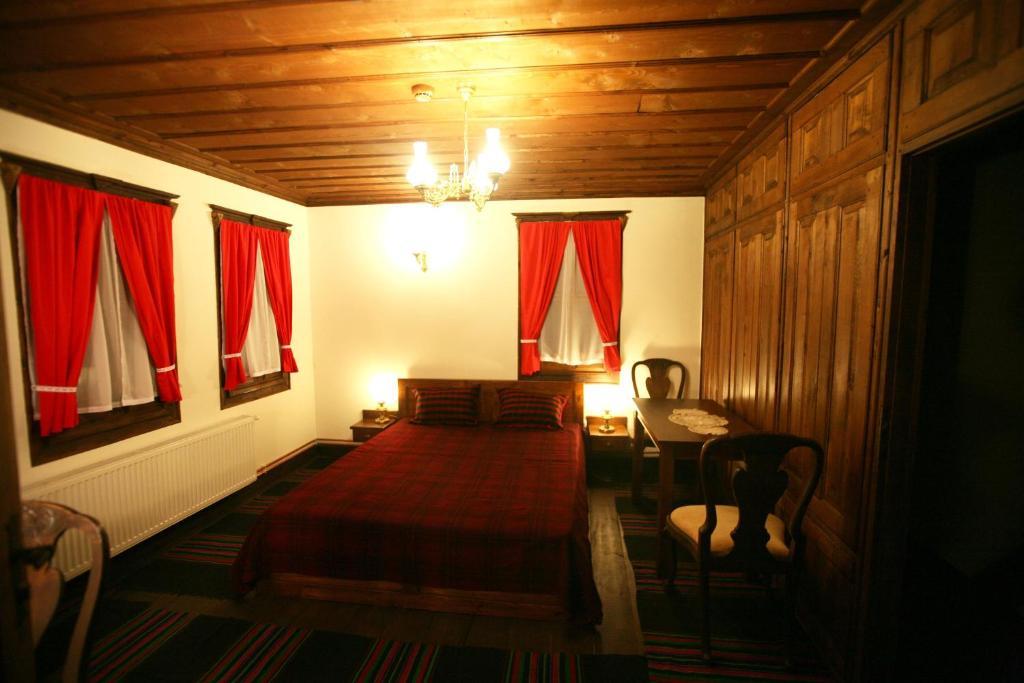 Djudjeva Kyshta Hotel Panagyurishte Ruang foto