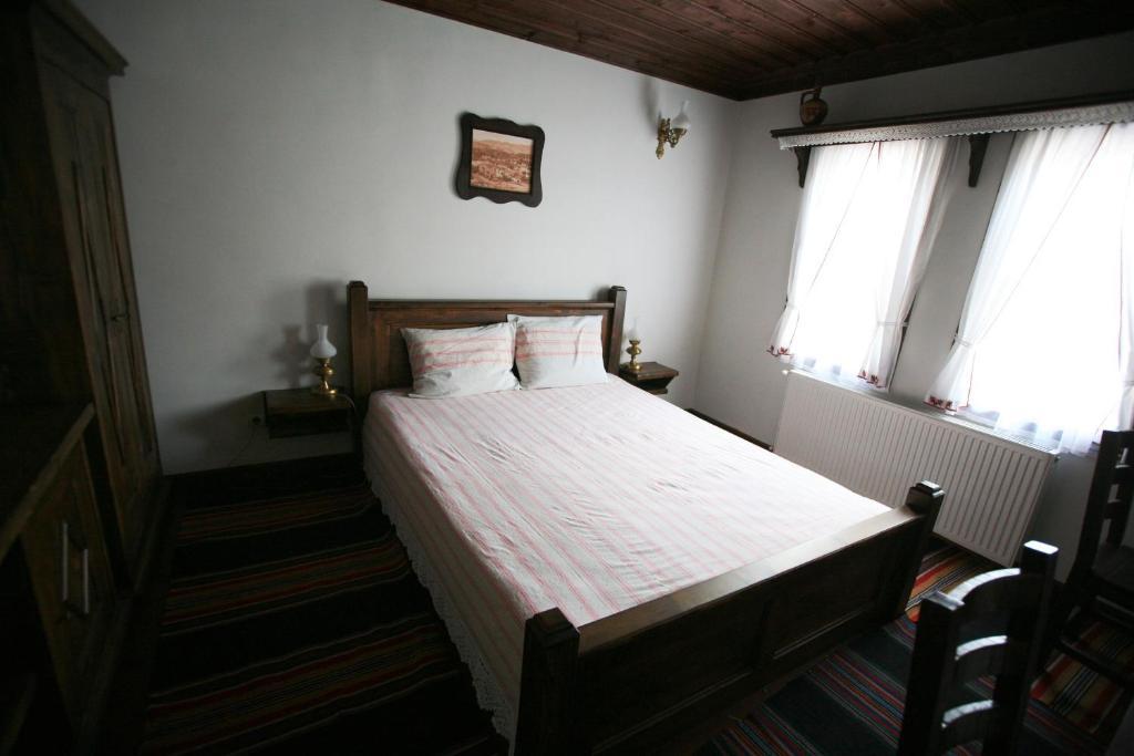Djudjeva Kyshta Hotel Panagyurishte Ruang foto